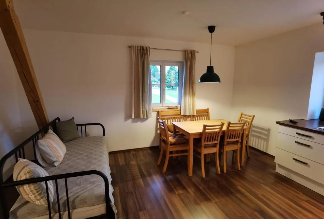 Apartment Ferienwohnung Niedergerner Alpaka Ranch Haiming